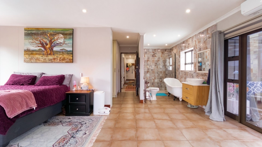 6 Bedroom Property for Sale in Tre Donne Estate Western Cape